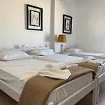 Popi Hotell *